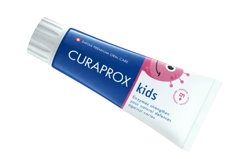 Pasta dla niemowlaka Curaprox Kids z arbuza, wzmacnia naturalną obronę zębów przed próchnicą.